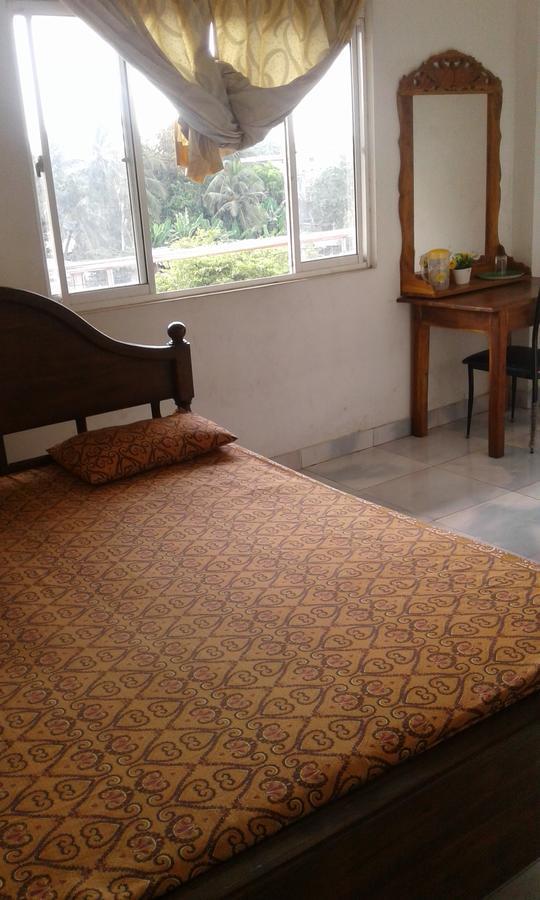 Down Town Hotel Ponnarankulama Quarto foto